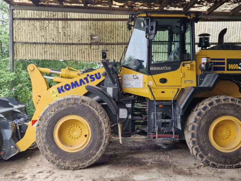 Komatsu WA320-8E0 - Radlader 